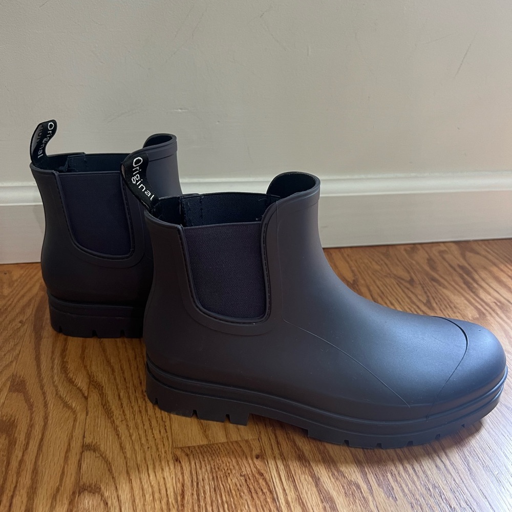 Rain boots